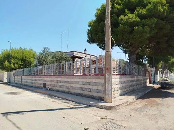 Casa con 5 locali in vendita in Via Berna Porto Cesareo, Porto Cesareo