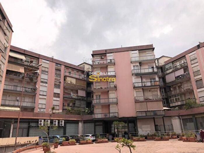 Appartamento con 6 locali in vendita in Via Vittorio Emanuele, Paterno