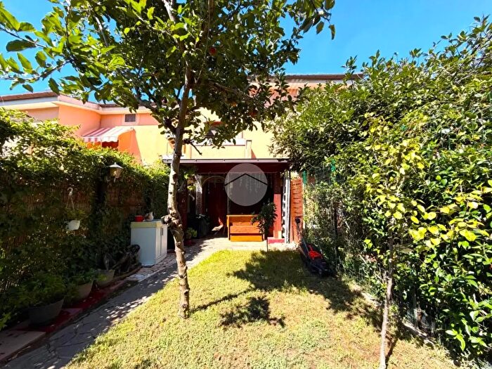 Casa trilocale in vendita in Via Asia, Sabaudia