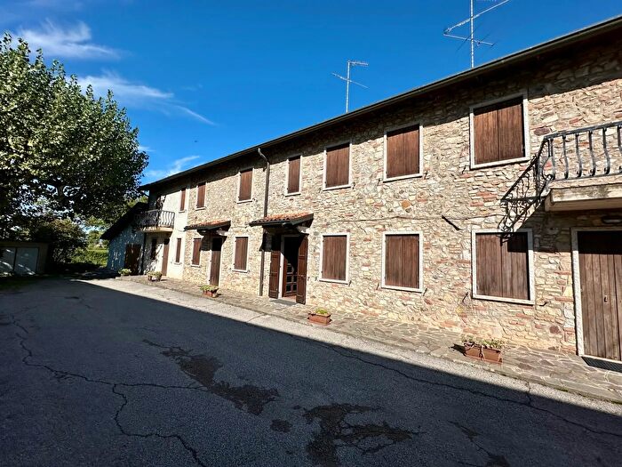 Casa con 5 locali in vendita in Via Chiodi, Sirmione