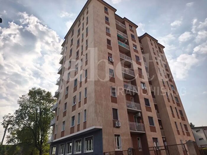 Appartamento trilocale in affitto in Via Vanzetti, Milano