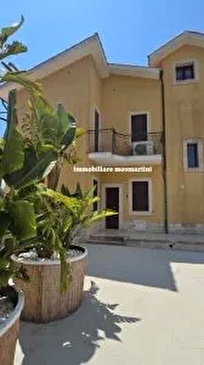 Casa con 5 locali in affitto in Via Cinabro Siracusa Sr, Siracusa