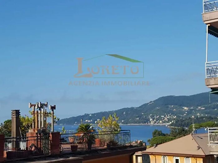 Appartamento quadrilocale in vendita in Via Val di Sole, Rapallo
