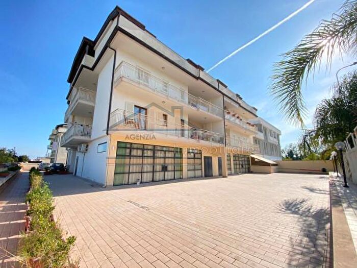 Appartamento trilocale in vendita in Via Antonio Gramsci, Aversa