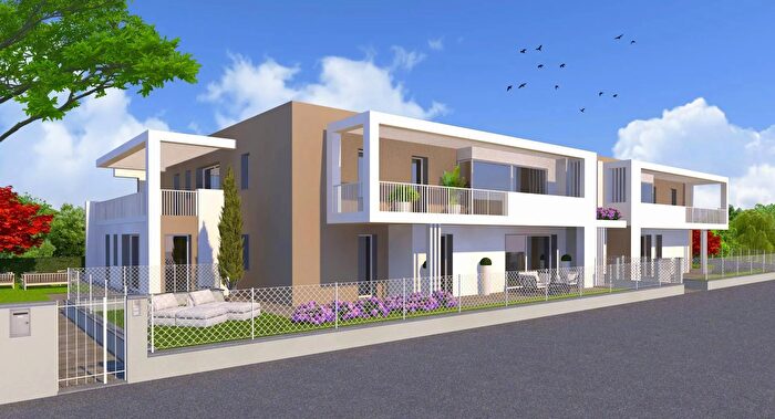 Appartamento con 5 locali in vendita in Treviso Via Aproino, Treviso