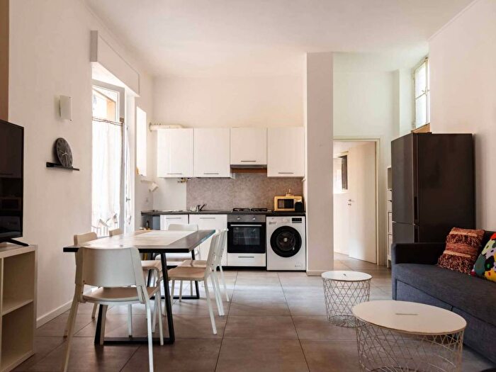 Appartamento trilocale in affitto in Viale Monza, Rovereto, Milano
