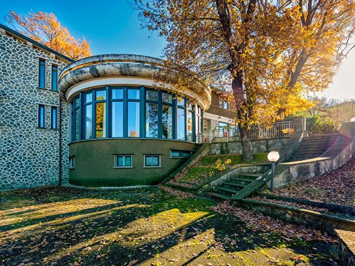 Casa con 18 locali in vendita in Via Le Serre, San Benedetto Val Di Sambro