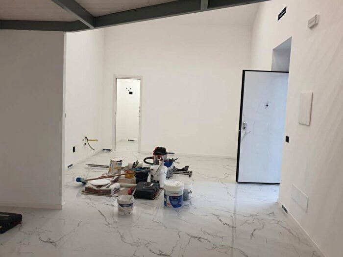 Appartamento trilocale in vendita in Piazza Primo Vicerè, Barriera Leucatia, Catania