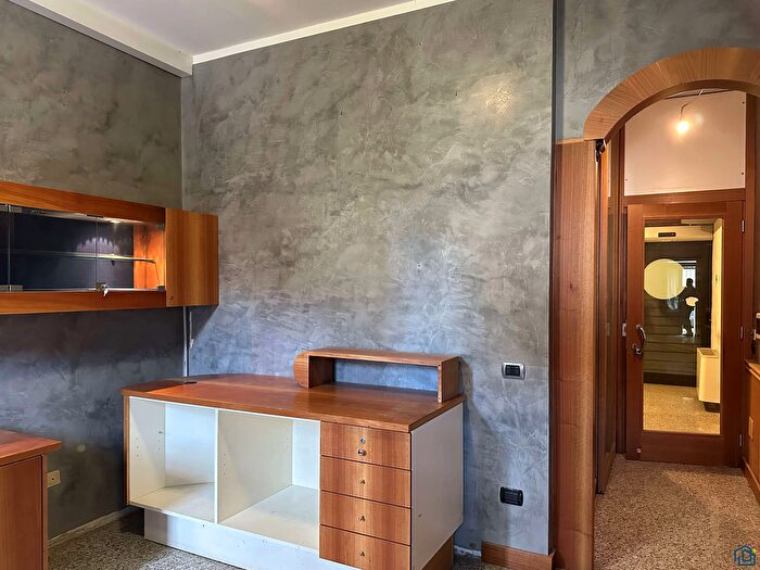 Appartamento quadrilocale in vendita in Corso San Rocco, Castano Primo