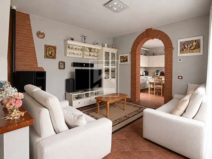 Casa trilocale in vendita in Via Cadella, Odolo