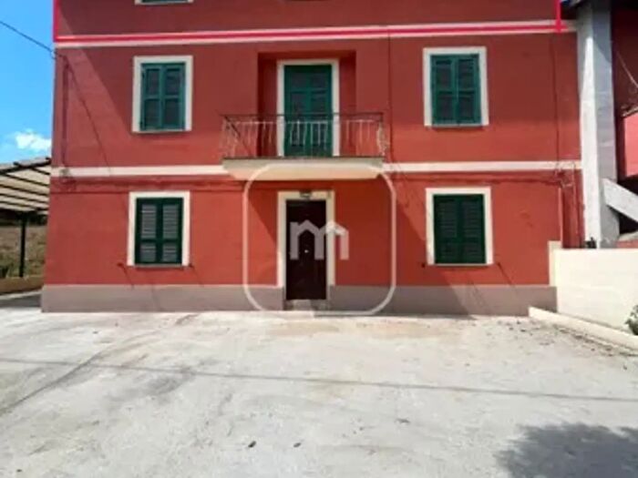 Appartamento quadrilocale in vendita in Via Latina, Colleferro