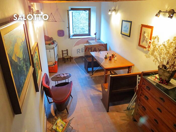 Casa quadrilocale in vendita in Via della Repubblica, Roccastrada