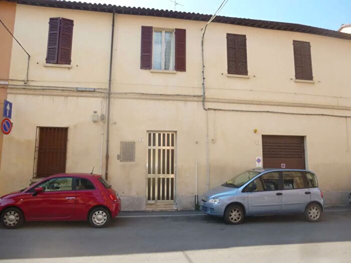 Casa con 15 locali in vendita in Via Silvio Pellico, Forli