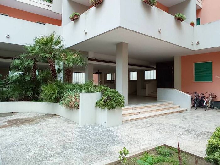Appartamento con 5 locali in affitto in Via Ernesto Simini, Ariosto, Lecce