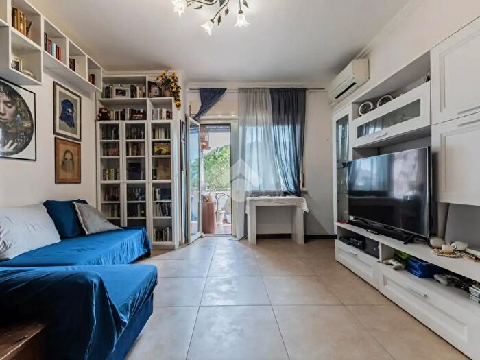 Appartamento quadrilocale in vendita in Via Rinascente, Bracciano