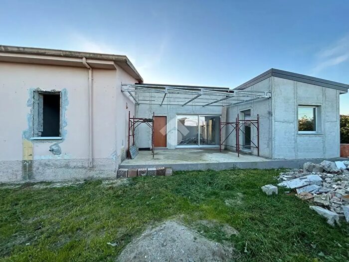 Casa con 5 locali in vendita in Via Eraclito, CoriglianoRossano