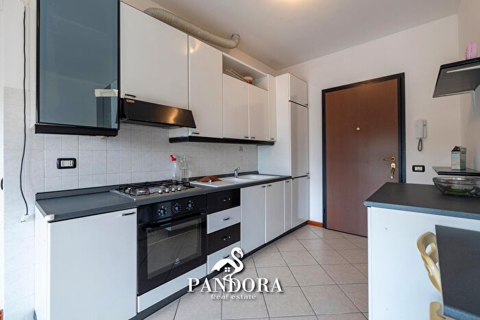 Appartamento bilocale in vendita in Via Monte Leone, Gallarate