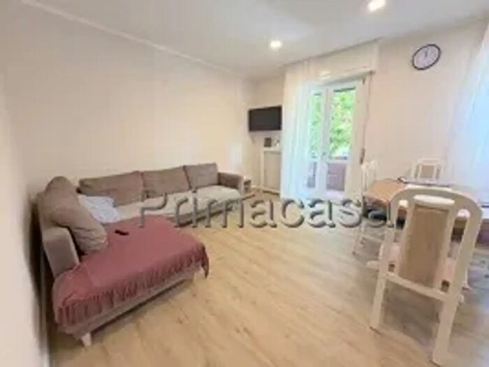 Appartamento trilocale in vendita in Via Paglia, Verona