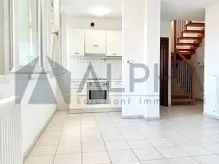 Appartamento trilocale in vendita in Via Tombe, Russi