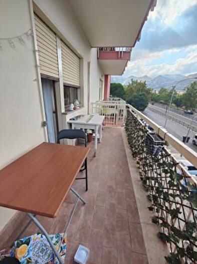 Appartamento con 5 locali in vendita in Palermo