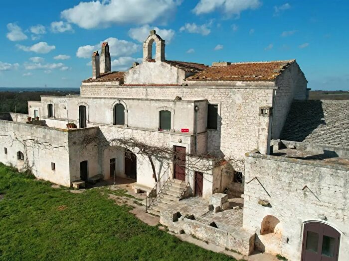 Casa con 20 locali in vendita in Via Santa Candida, Gioia Del Colle