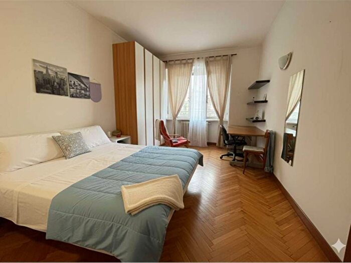 Appartamento trilocale in affitto in Via Teodosio, Città Studi, Milano