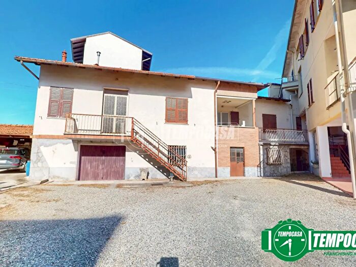 Casa con 6 locali in vendita in Via Giuseppe Verdi, Novi Ligure