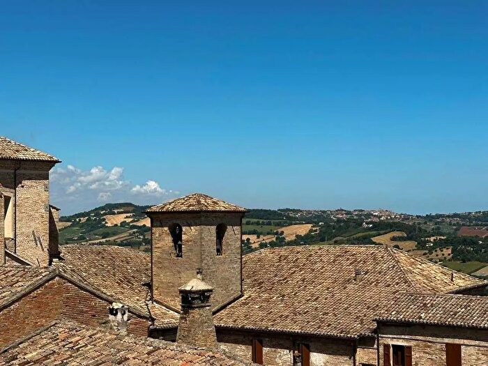 Appartamento quadrilocale in vendita in Vis Pompeiana, Osimo