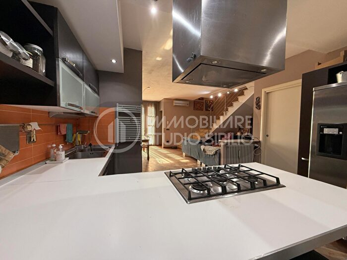 Casa con 6 locali in vendita in Via Giulio Romano, San Giorgio Bigarello