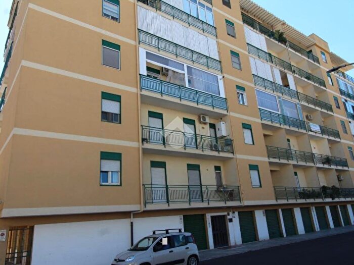 Appartamento trilocale in affitto in Via Montebello, Santa Chiara SantAngelo, Brindisi