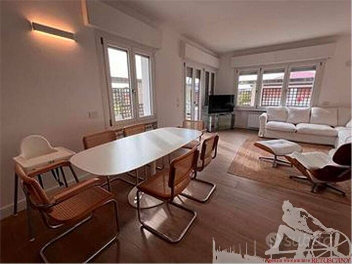 Casa con 6 locali in affitto in Vittoria Apuana, Forte dei Marmi