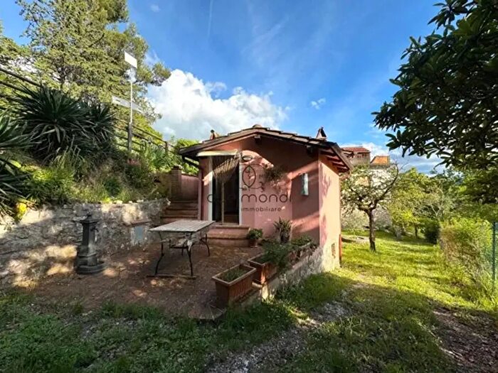 Casa trilocale in vendita in Via dei Tigli, SantAnatolia Di Narco