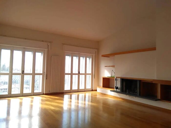 Appartamento quadrilocale in affitto in Via della Mazzetta, Viterbo