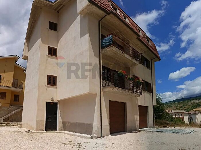 Appartamento trilocale in vendita in Via Pirandello, Campo Di Giove