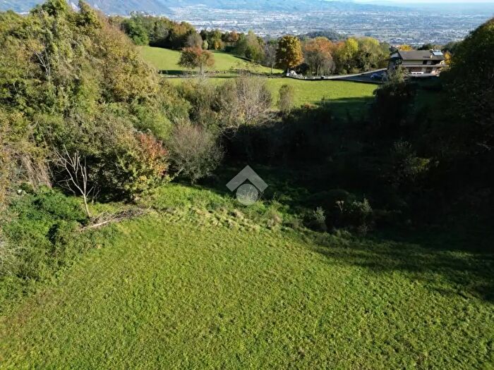 Casa monolocale in vendita in Località Casarotti, Schio