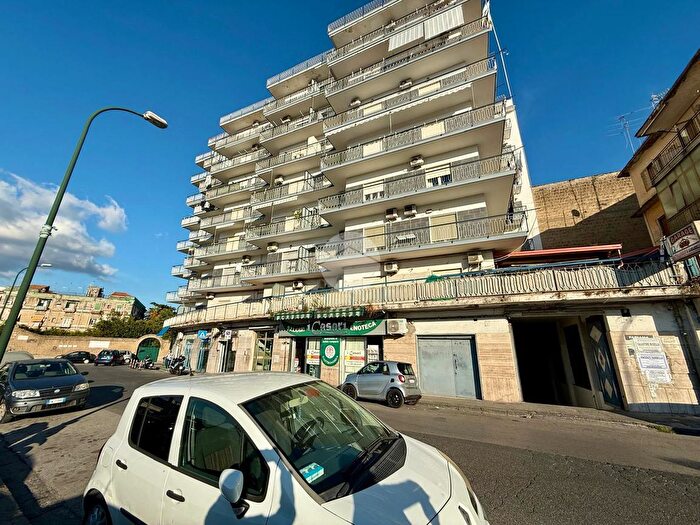 Appartamento quadrilocale in vendita in Cupa della Vedova, Napoli