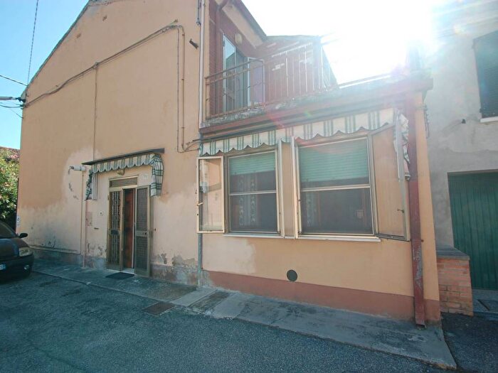 Casa trilocale in affitto in Francolino, Ferrara