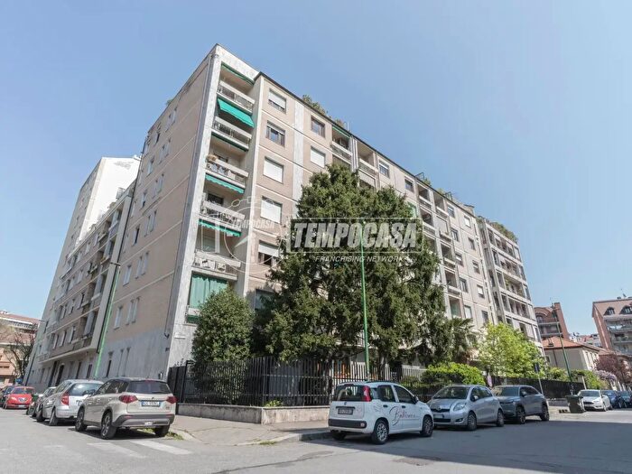 Appartamento bilocale in vendita in Corso Peschiera, Torino