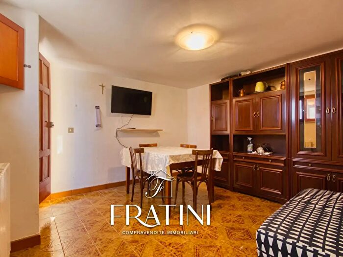 Casa trilocale in vendita in Via Pietro Nenni, Civitella Del Tronto