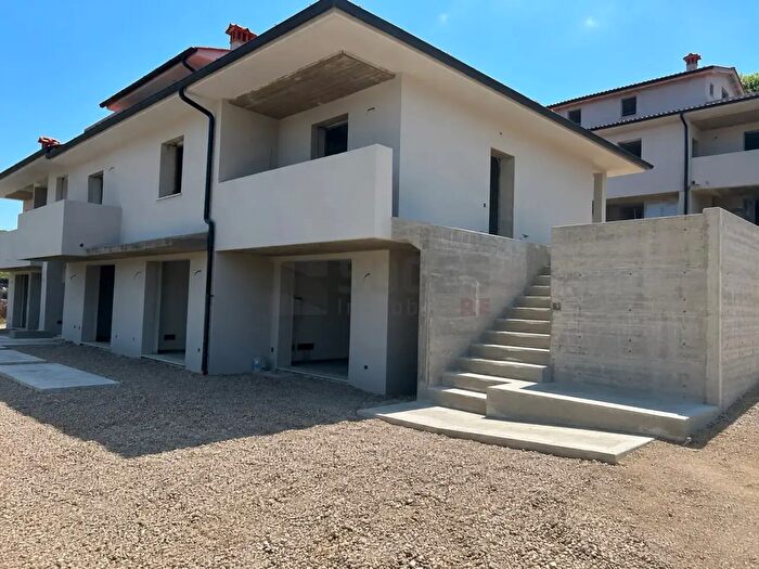 Casa quadrilocale in vendita in Via XXV Aprile, Figline e Incisa Valdarno
