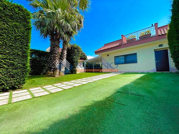 Casa quadrilocale in vendita in Trani