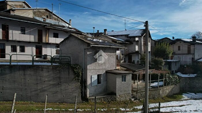 Casa bilocale in vendita in Borgata Rolando, Coazze