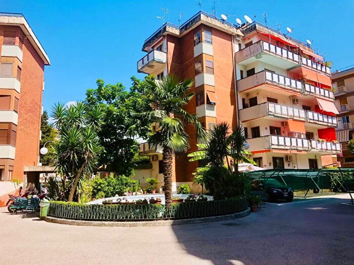 Appartamento quadrilocale in vendita in Via Belisario Corenzio, Salerno