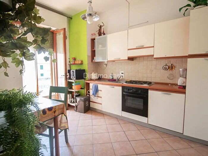 Appartamento bilocale in vendita in Via Isarco, Prato
