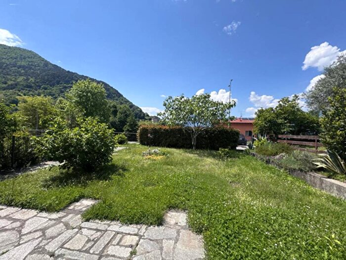 Appartamento bilocale in affitto in Via della Colombera, Centro, Bellano