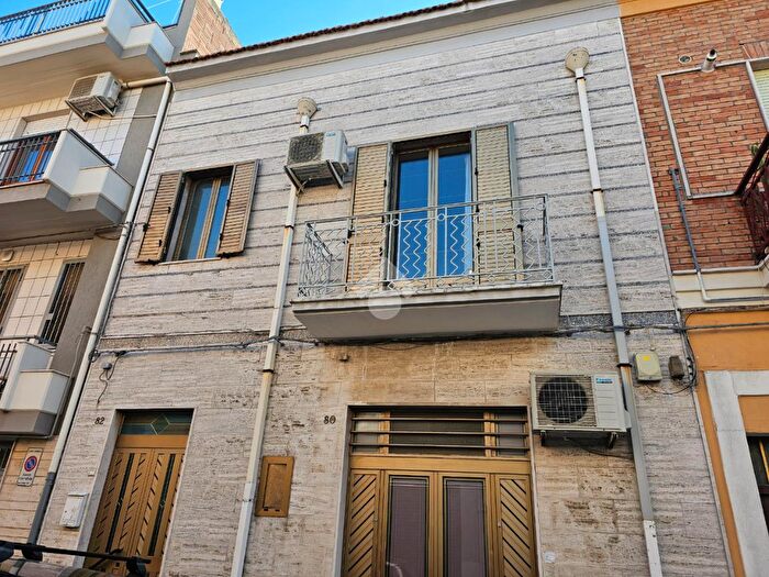 Casa trilocale in vendita in Via Pasubio, Torremaggiore