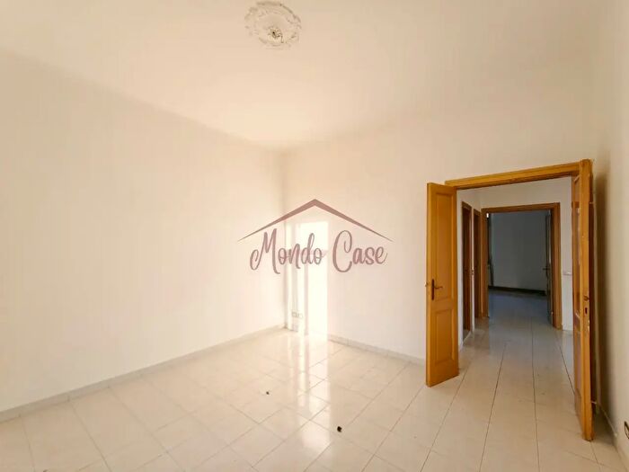 Casa con 6 locali in vendita in Via Circonvallazione, Aulla