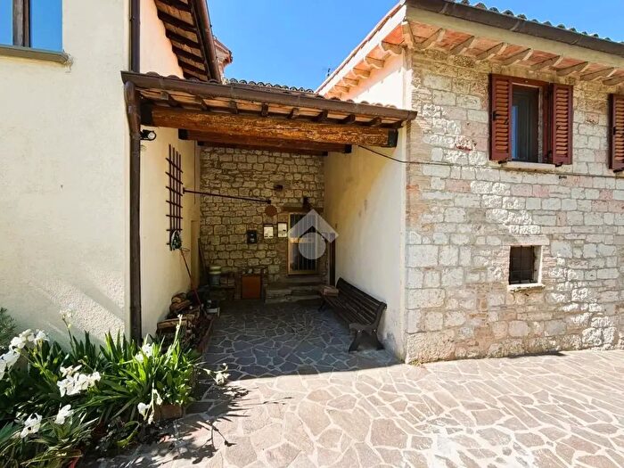 Appartamento monolocale in vendita in Via Tifenate, Gubbio