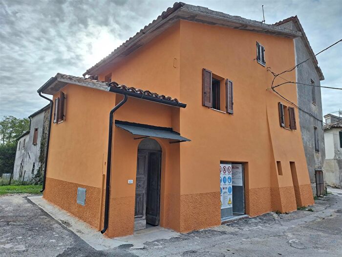 Casa trilocale in vendita in San Severino Marche