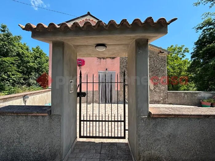 Casa quadrilocale in vendita in Via Torre, Sepino